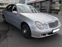 Gebraucht Mercedes E280 231 PS (169 kW) 2005 Silber Limousine