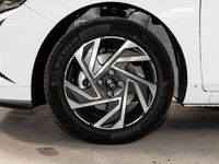 Gebraucht Hyundai i20 Comfort 101 PS (74 kW) 2024 Weiß Limousine