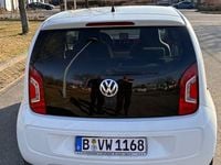 Gebraucht VW up! move up! 60 PS (44 kW) 2015 Weiß Kleinwagen