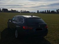 Gebraucht BMW 530 258 PS (189 kW) 2016 Blau Kombi