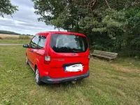 Gebraucht Ford Tourneo Courier Ambiente 101 PS (74 kW) 2017 Rot Van / Kleinbus