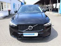 Gebraucht Volvo XC60 Plus 197 PS (144 kW) 2024 Onyx black SUV
