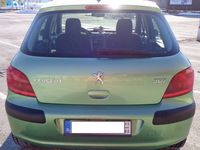Gebraucht Peugeot 307 Tendance 148 PS (108 kW) 2003 Grün metallic Limousine