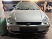 Gebraucht Ford Focus 101 PS (74 kW) 2001 Grau Kombi