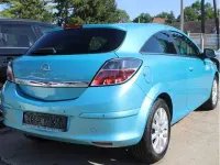 Gebraucht Opel Astra GTC Edition 116 PS (85 kW) 2009 Aquamarin mi2 Kleinwagen