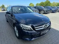 Gebraucht Mercedes C220 Avantgarde 194 PS (142 kW) 2020 Blau Limousine