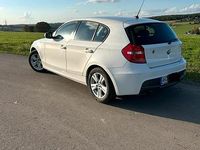 Gebraucht BMW 116 122 PS (89 kW) 2010 Weiß Kleinwagen