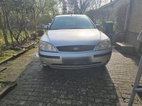 Gebraucht Ford Mondeo Ghia 170 PS (125 kW) 2002 Silber Limousine