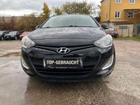 Gebraucht Hyundai i20 Classic 86 PS (63 kW) 2015 Schwarz Limousine