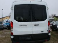 Gebraucht Ford Transit Trend 131 PS (96 kW) 2018 Weiß Van / Kleinbus