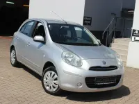 Gebraucht Nissan Micra Acenta 80 PS (58 kW) 2011 New silver (m) Kleinwagen