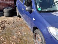 Gebraucht Dacia Sandero 75 PS (55 kW) 2009 Blau Kleinwagen