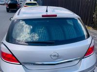 Gebraucht Opel Astra 111 PS (81 kW) 2005 Silber Kleinwagen