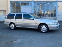 Gebraucht Volvo V70 140 PS (102 kW) 1999 Silber Kombi
