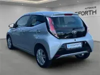 Gebraucht Toyota Aygo Play 69 PS (50 kW) 2018 Silber Kleinwagen