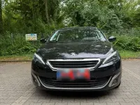 Gebraucht Peugeot 308 Allure 131 PS (96 kW) 2015 Schwarz Limousine
