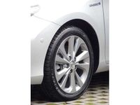 Gebraucht Toyota Auris Hybrid Executive 136 PS (100 kW) 2013 Silber Limousine