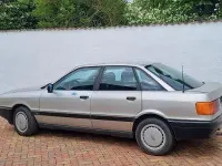 Używany Audi 80 90 KM (66 kW) 1986 Srebrny Sedan/Limuzyna