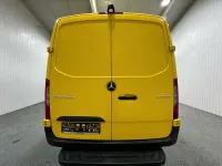 Gebraucht Mercedes Sprinter 163 PS (119 kW) 2020 Calcitgelb (1243) Van