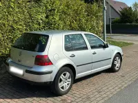 Second-hand VW Golf IV 131 CP (96 kW) 2002 Argintiu Hatchback