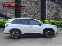 Neu Subaru Forester Exclusive+ 136 PS (100 kW) 2025 Crystal white pearl SUV