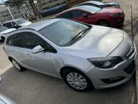 Gebraucht Opel Astra Edition 110 PS (80 kW) 2014 Limousine