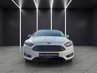Gebraucht Ford Focus Titanium 125 PS (91 kW) 2018 Weiß Limousine