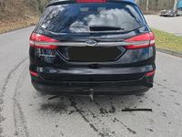 Gebraucht Ford Mondeo 179 PS (131 kW) 2018 Schwarz Kombi