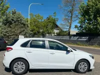 Gebraucht Hyundai i30 Select 99 PS (72 kW) 2019 Weiß Limousine