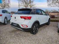 Neu VW T-Roc Style 150 PS (110 kW) 2025 Pure white schwarz SUV