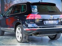 Gebraucht VW Touareg 262 PS (192 kW) 2016 Blau SUV
