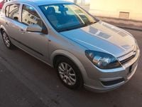 Gebraucht Opel Astra 105 PS (77 kW) 2005 Silber Limousine
