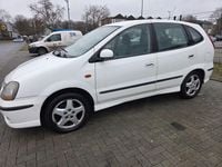 Gebraucht Nissan Almera Tino 136 PS (100 kW) 2000 Weiß Van / Kleinbus
