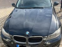 Gebraucht BMW 320 184 PS (135 kW) 2012 Schwarz Kombi