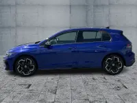 Neu VW Golf VIII R-line 150 PS (110 kW) 2026 Blau Limousine