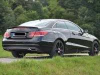 Gebraucht Mercedes E200 AMG 184 PS (135 kW) 2015 Schwarz Coupé