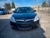 Gebraucht Opel Signum Edition 140 PS (102 kW) 2006 Schwarz Kleinwagen