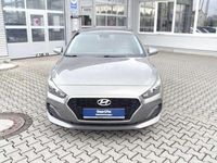 Gebraucht Hyundai i30 Trend 120 PS (88 kW) 2019 Grau Limousine
