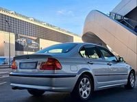 Gebraucht BMW 325 192 PS (141 kW) 2004 Silber Limousine