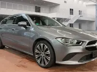 Gebraucht Mercedes CLA200 Progressive 163 PS (119 kW) 2022 Mountaingrau Kombi
