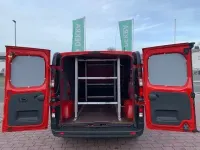 Używany Opel Vivaro 125 KM (91 kW) 2018 Czerwony Minivan