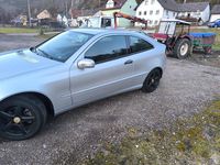 Gebraucht Mercedes C180 148 PS (108 kW) 2005 Grau Coupé