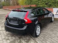 Gebraucht Volvo V60 Kinetic 150 PS (110 kW) 2016 Schwarz Kombi