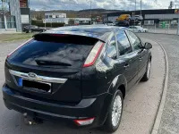 Gebraucht Ford Focus Ghia 116 PS (85 kW) 2008 Schwarz Limousine