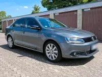 Usata VW Jetta Match 105 CV (77 kW) 2012 Grigio Berlina