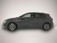 Gebraucht VW Golf VIII Active 150 PS (110 kW) 2023 Delfingrau metallic Limousine