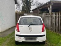 gebraucht Hyundai i10 (2009) Weiß & extra ( 4 Sommerreifen mit Alufelgen)