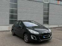 Gebraucht Peugeot 308 120 PS (88 kW) 2011 Schwarz Limousine