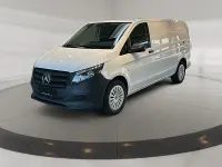 Gebraucht Mercedes Vito 163 PS (119 kW) 2025 Arktikweiss Van