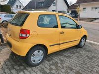 Gebraucht VW Fox 54 PS (39 kW) 2005 Gelb Kleinwagen